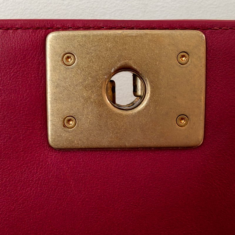 香奈兒/Chanel leboy 口蓋包 紅色中號小牛皮與金色金屬 29開 尺寸:15.0 × 25 × 9.0 年份2019年 98新-21