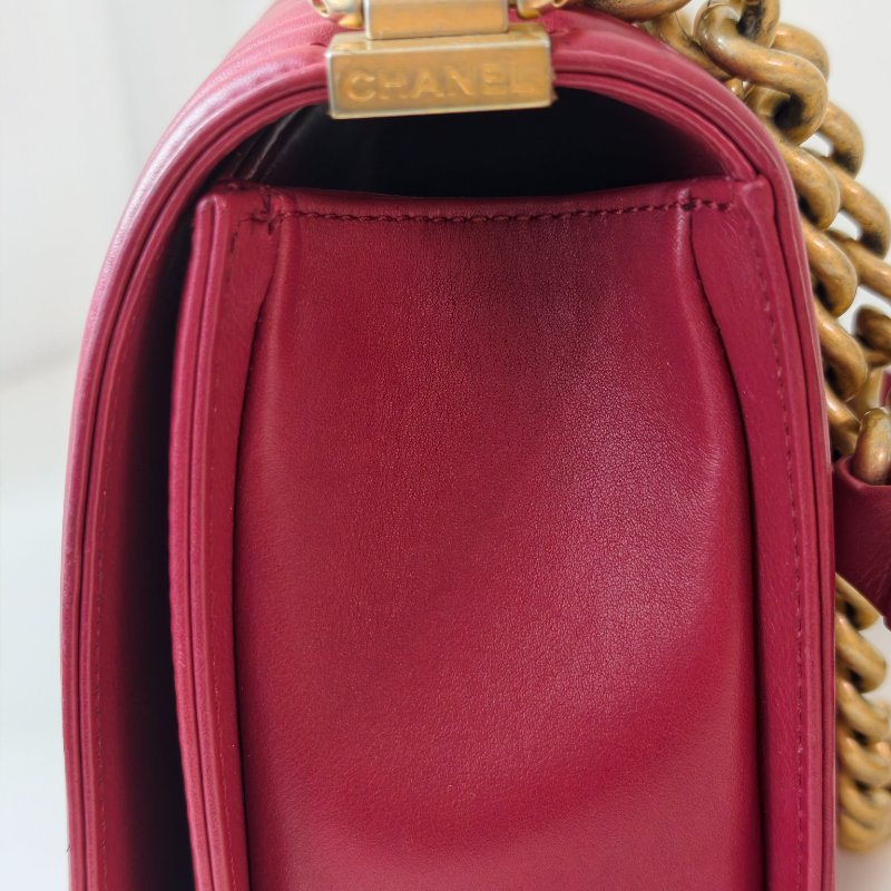 香奈兒/Chanel leboy 口蓋包 紅色中號小牛皮與金色金屬 29開 尺寸:15.0 × 25 × 9.0 年份2019年 98新-22