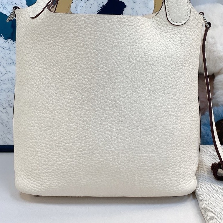 愛馬仕Hermes 奶油白拼小雞黃菜籃子18 y刻銀扣 尺寸18*13-7