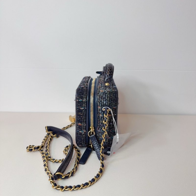 # 繁體中文版 Chanel 香奈兒 FILIGREE 毛呢編織拼蛇皮相機包 小號 26開 有卡 2018年 尺寸 長寬高17*13*7cm 附件:卡、鎖、鑰匙、塵袋-1