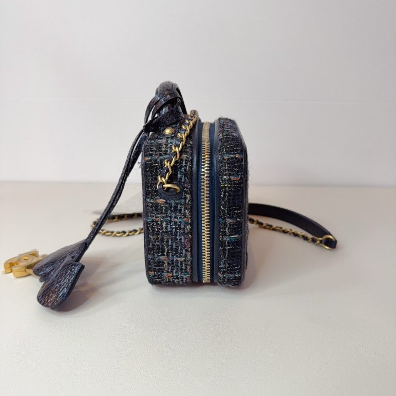 # 繁體中文版 Chanel 香奈兒 FILIGREE 毛呢編織拼蛇皮相機包 小號 26開 有卡 2018年 尺寸 長寬高17*13*7cm 附件:卡、鎖、鑰匙、塵袋-3