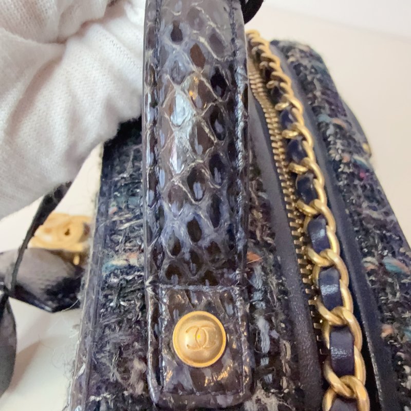 # 繁體中文版 Chanel 香奈兒 FILIGREE 毛呢編織拼蛇皮相機包 小號 26開 有卡 2018年 尺寸 長寬高17*13*7cm 附件:卡、鎖、鑰匙、塵袋-19