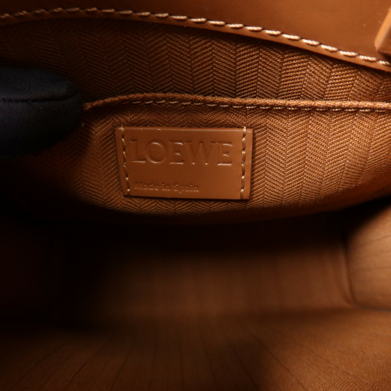 LOEWE 牛皮皮革Standard A5 Tote金扣手挽肩背兩用袋-5