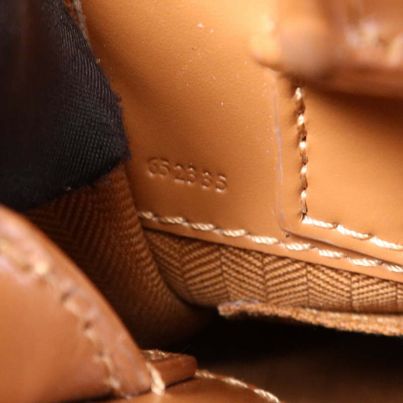 LOEWE 牛皮皮革Standard A5 Tote金扣手挽肩背兩用袋-7