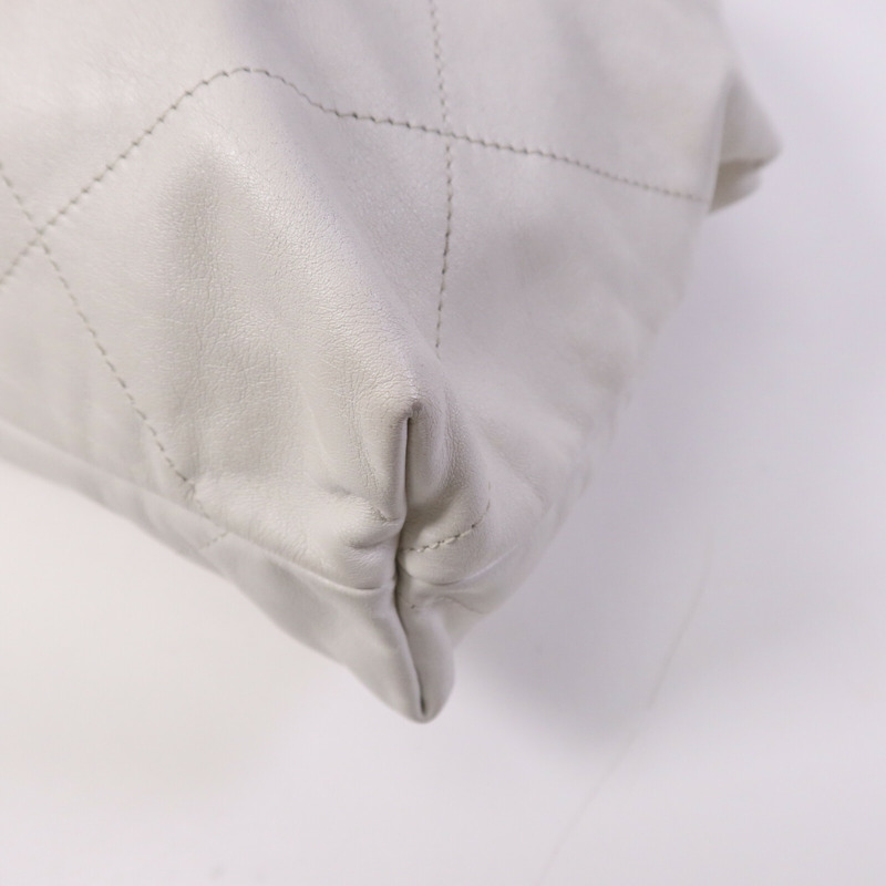 CHANEL 牛皮皮革Chanel 22金扣鏈帶肩背袋-12