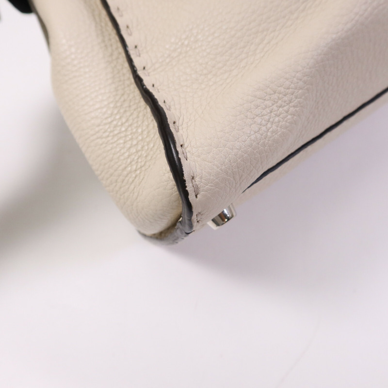 FENDI 牛皮皮革Peekaboo Medium銀扣肩背袋-12