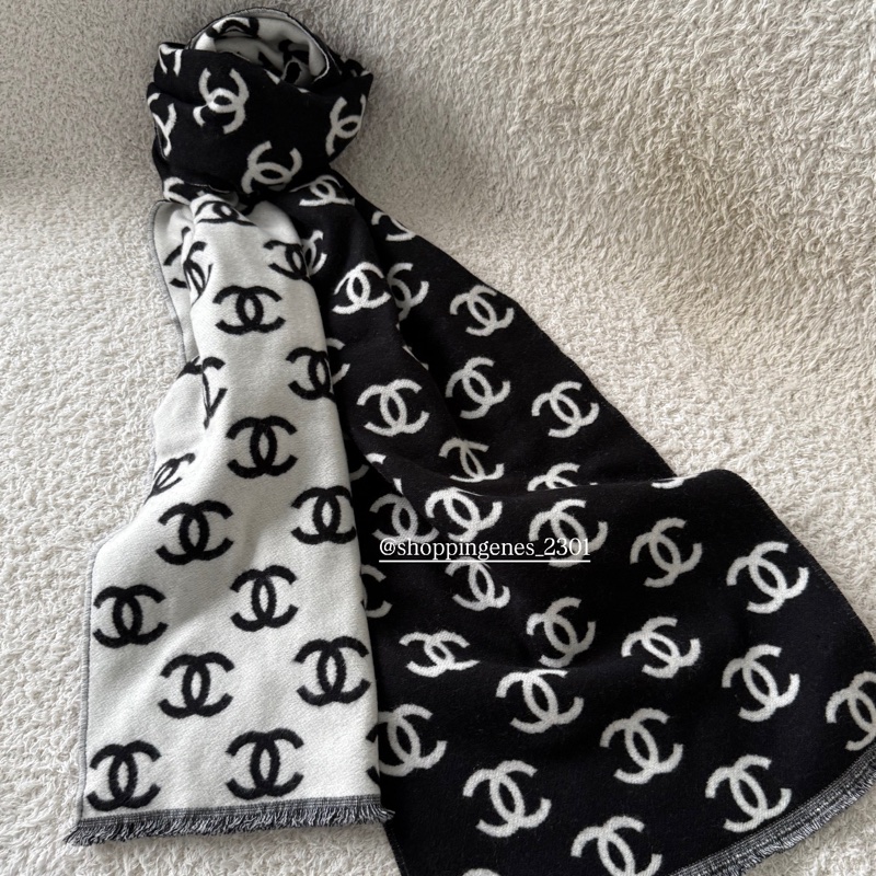 香奈兒 Chanel 經典款黑白圍巾 滿版logo 圍巾-7