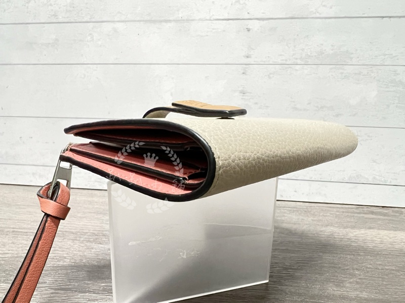 ~~趴趴小舖~~正品極新LOEWE基本款拼色短夾(配件齊全)2602246386-11
