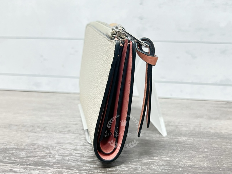 ~~趴趴小舖~~正品極新LOEWE基本款拼色短夾(配件齊全)2602246386-14