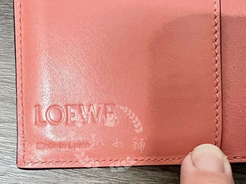~~趴趴小舖~~正品極新LOEWE基本款拼色短夾(配件齊全)2602246386-26