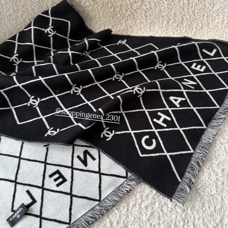 香奈兒 Chanel 26P 黑白圍巾 菱格紋logo-1