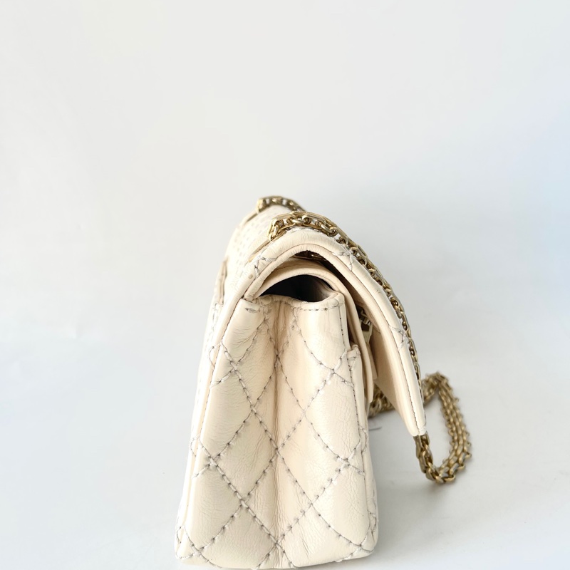 Chanel 香奈兒 外縫線奶白色2.55 mini 22開 20 *13*7cm-2