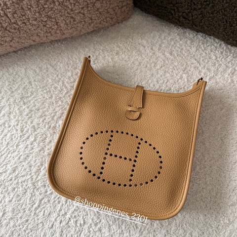 愛馬仕 Hermes Evelyne 23 餅乾色 金釦