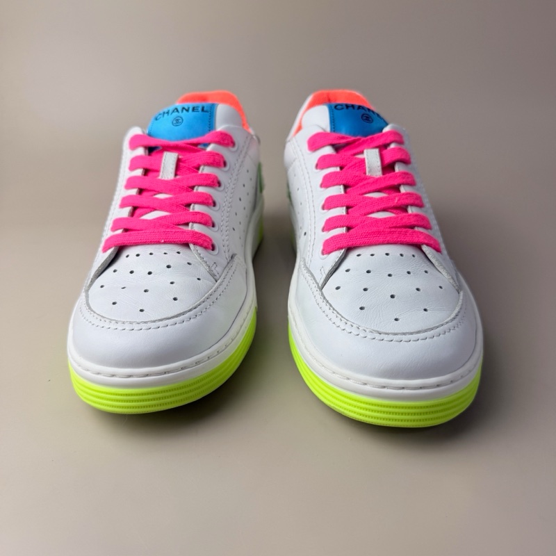 CHANEL/香奈兒 白綠字母系帶休閒鞋 38碼 無附件-1