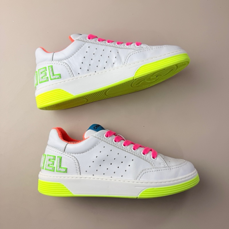 CHANEL/香奈兒 白綠字母系帶休閒鞋 38碼 無附件-2