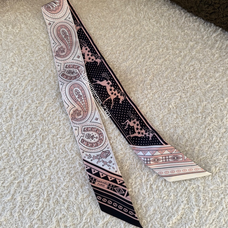 愛馬仕 Hermes 粉黑配色 twilly 小馬豬鼻絲巾-0