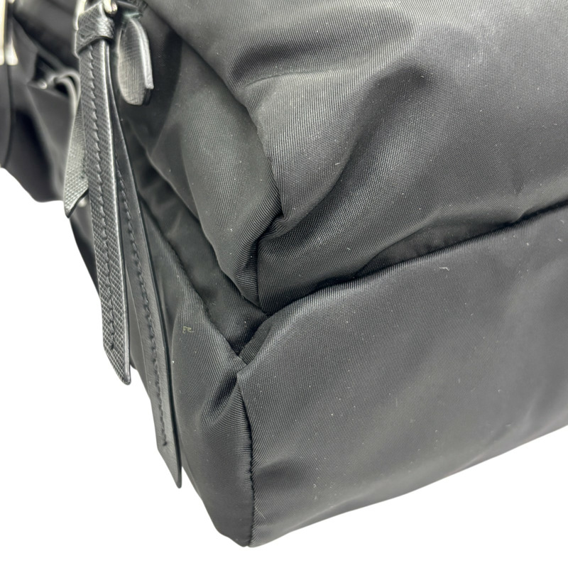 黑色 尼龍 RE-Nylon 斜背包 【PRADA 普拉達】 1BZ026-9