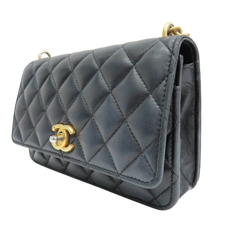 黑色 羊皮 WOC 愛心調節扣 肩背包【CHANEL 香奈兒】 AP3201-2