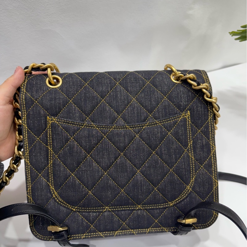 Chanel 23S 手柄雙肩包 黑色牛仔芯片開金扣-2
