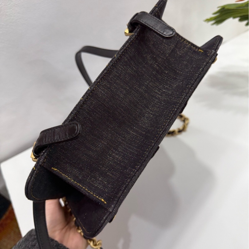 Chanel 23S 手柄雙肩包 黑色牛仔芯片開金扣-3