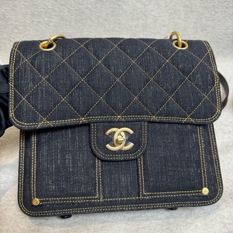 Chanel 23S 手柄雙肩包 黑色牛仔芯片開金扣