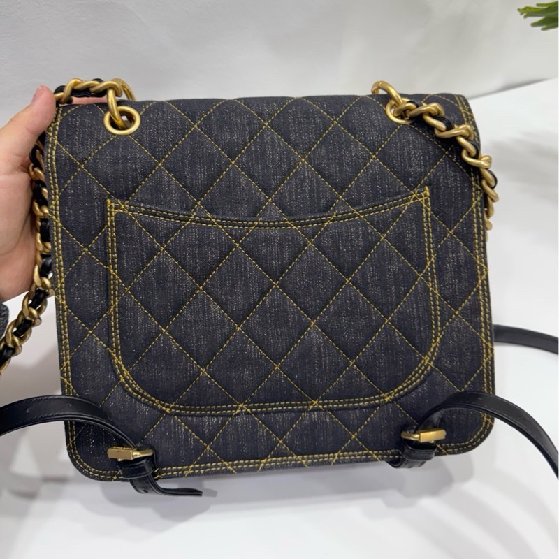 Chanel 23S 手柄雙肩包 黑色牛仔芯片開金扣-1