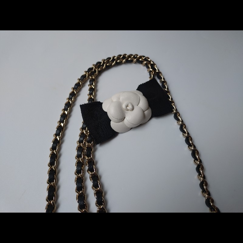 Chanel 白山茶花金鍊黑緞布斜背小卡片包-20