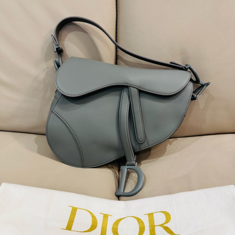 Dior 迪奧Saddle 馬鞍包肩背包/中號/霧霾灰/99閒置新品-1