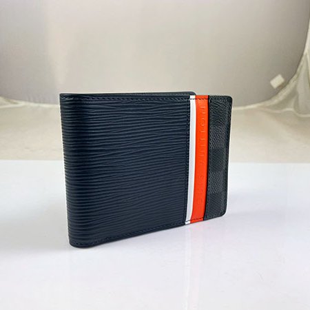 *奢華大道國際精品*【L3322】LV黑色EPI牛皮拚黑棋盤 Multiple 對開短夾 M69539-1