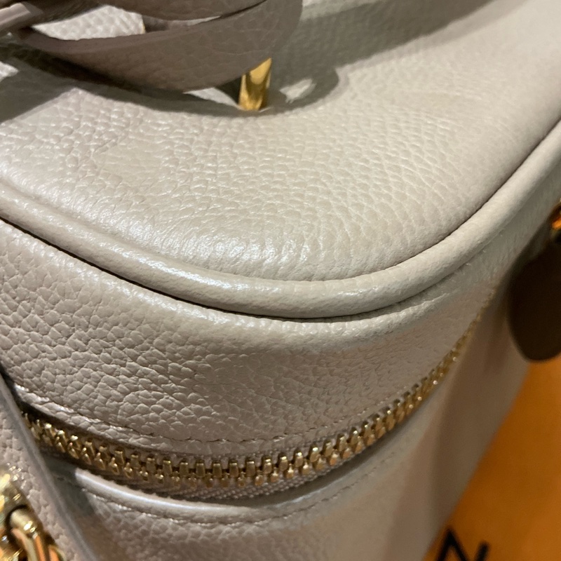 LV VANITY BAG-9