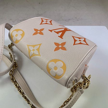 *奢華大道國際精品*【L3345】LV白色牛皮 橘色大LOGO 鍊帶腰包 M82208-3