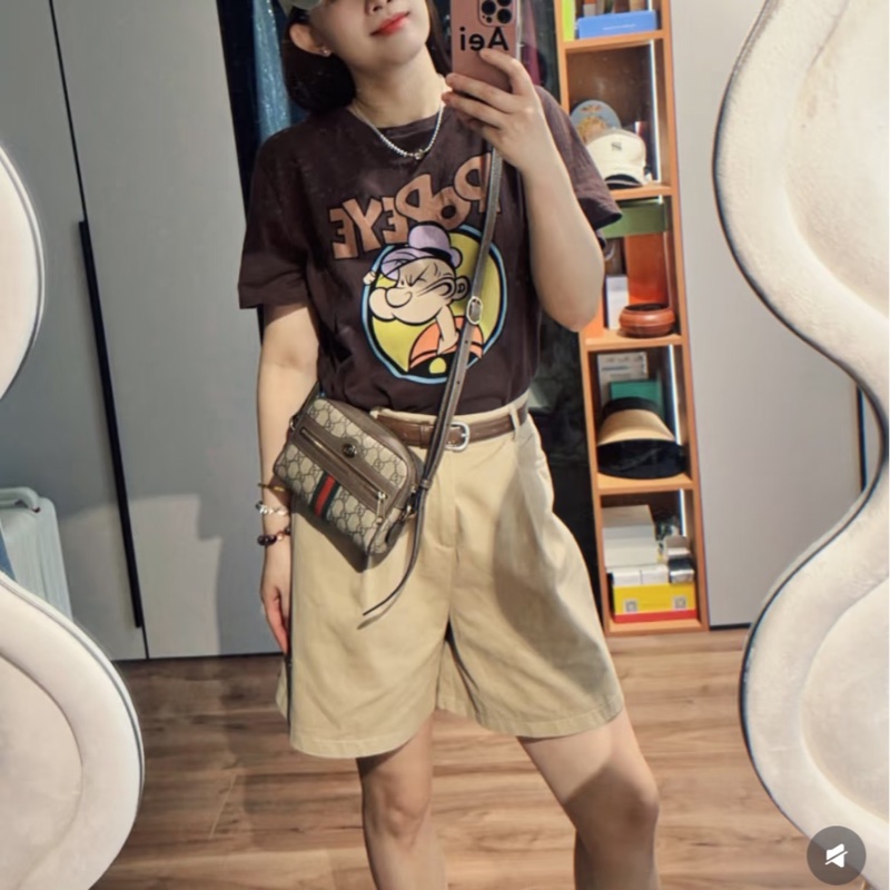 Gucci 的經典 Ophidia GG Supreme 迷你相機包(烏木色)-4