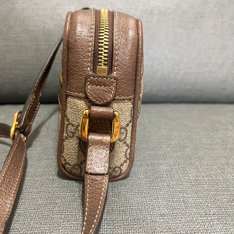 Gucci 的經典 Ophidia GG Supreme 迷你相機包(烏木色)-8