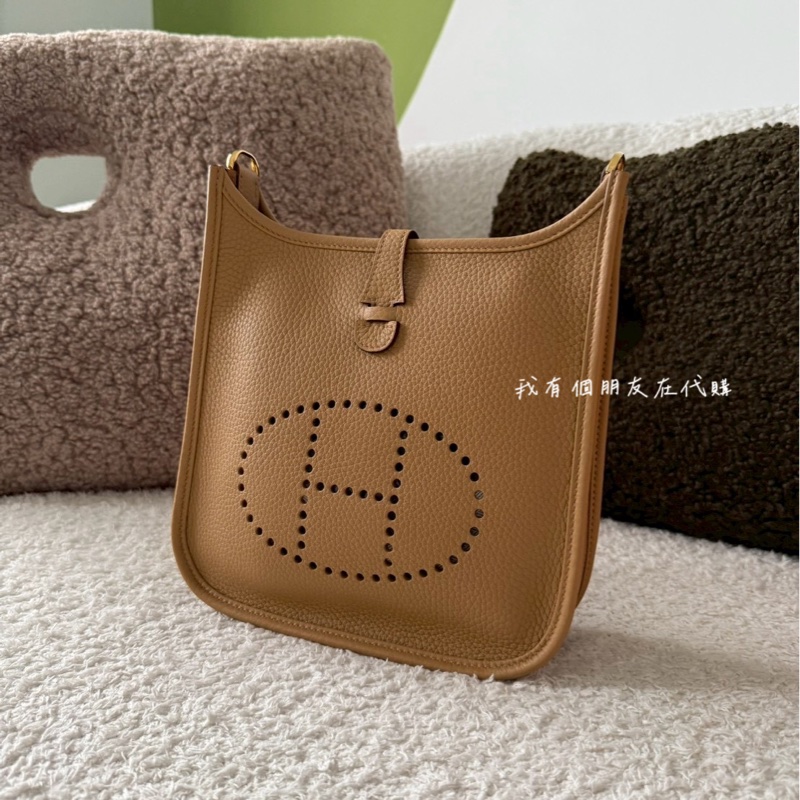 《我有個朋友在代購》愛馬仕Evelyne 23餅乾色金釦-5