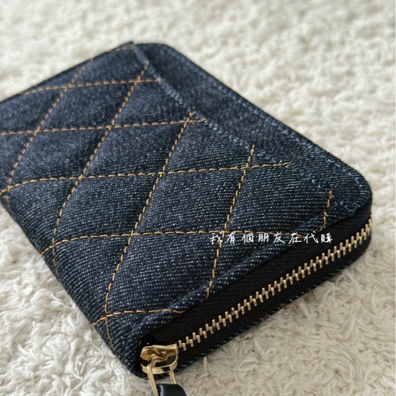 《我有個朋友在代購》香奈兒單寧款加大拉鏈卡包-4