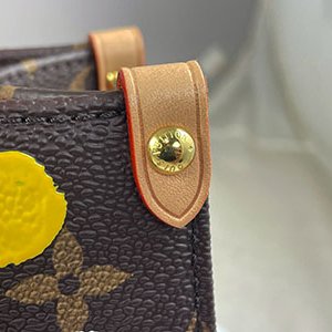 *奢華大道國際精品*【L3351】LV原花彩色點點 2023草間彌生 LV X YK ONTHEGO (PM)兩用包 M46380-8