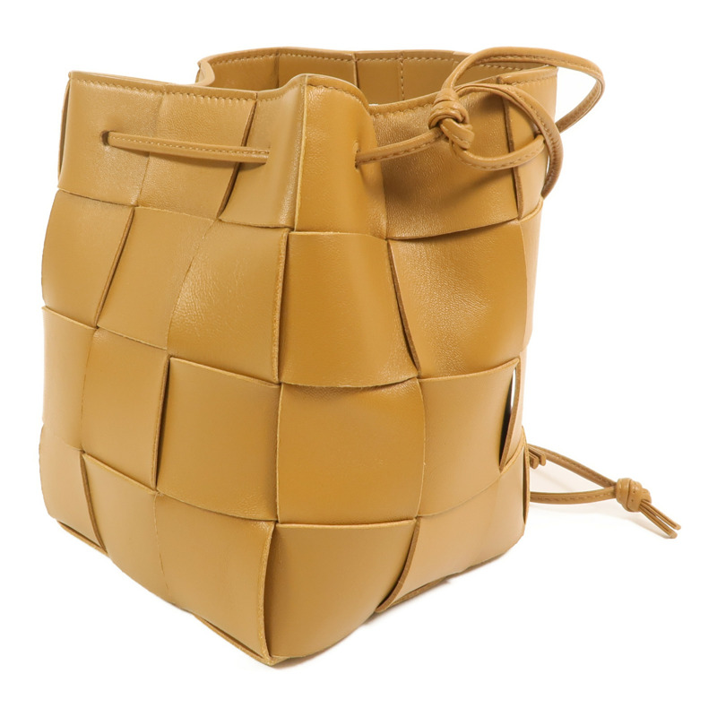 BOTTEGA VENETA 牛皮皮革Cassette Bucket肩背袋-2