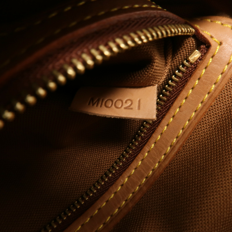 LOUIS VUITTON Monogram Mini Looping金扣肩背袋-6