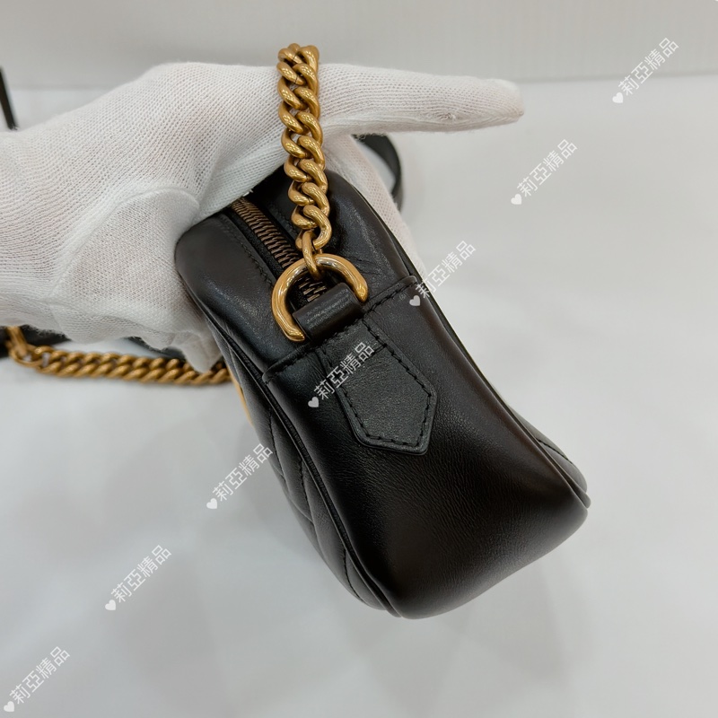 莉亞精品♡Gucci 黑金相機包 18cm 二手美包-6