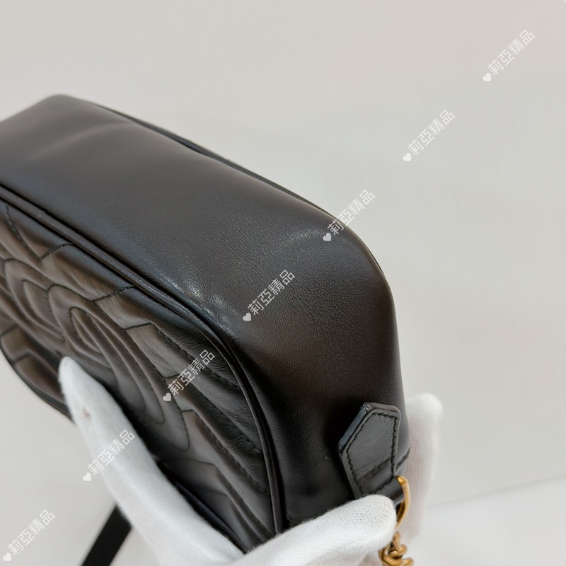莉亞精品♡Gucci 黑金相機包 18cm 二手美包-9