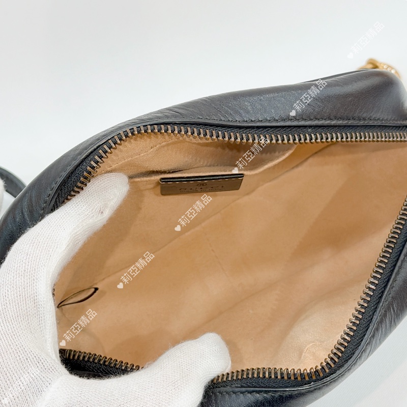 莉亞精品♡Gucci 黑金相機包 18cm 二手美包-13