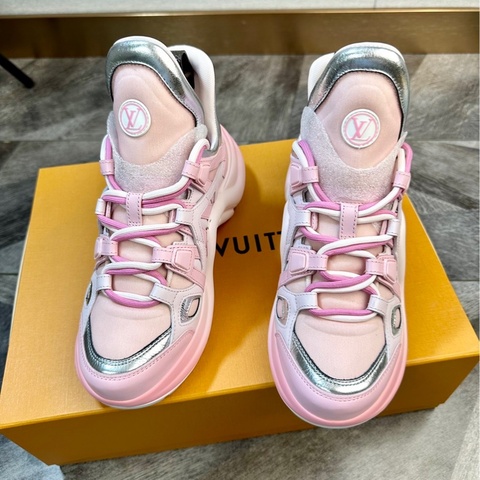 全新 LV 路易威登 Archlight 情人節限定款 老爹鞋37碼