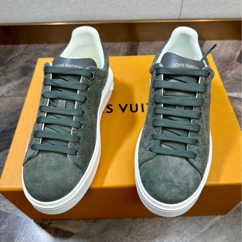 全新 LV 路易威登 Time out 灰色麂皮老花滿logo 厚底運動鞋36碼-0