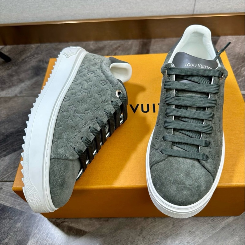 全新 LV 路易威登 Time out 灰色麂皮老花滿logo 厚底運動鞋36碼-2