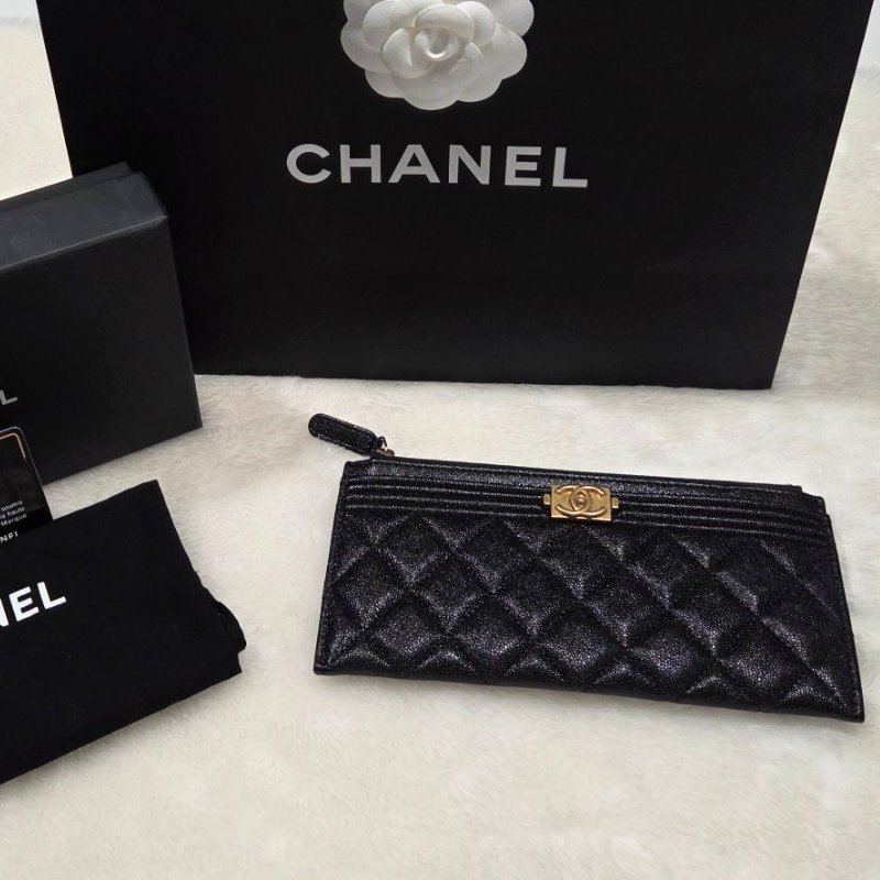 禮物~ Chanel香奈兒Boy復古黑金釦魚子醬荔枝牛皮扁長夾/ 皮夾/ 信封長夾/ 發財包/ 發財長夾-0