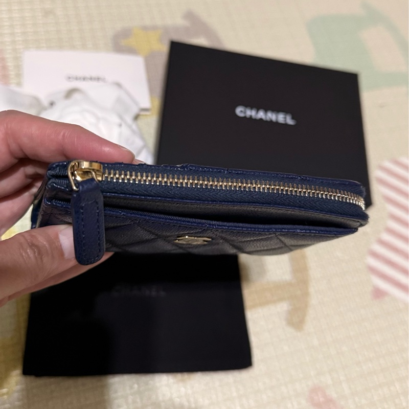 CHANEL深藍小牛皮L型卡夾/零錢包-2