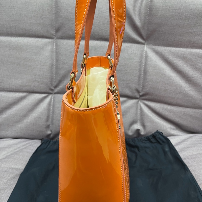 Chanel 附飾穿孔手提包-4