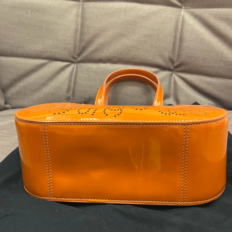 Chanel 附飾穿孔手提包-5