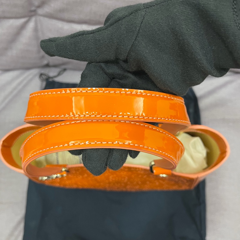 Chanel 附飾穿孔手提包-6