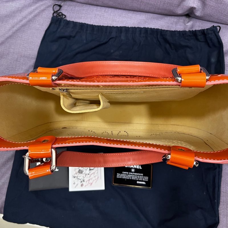 Chanel 附飾穿孔手提包-8